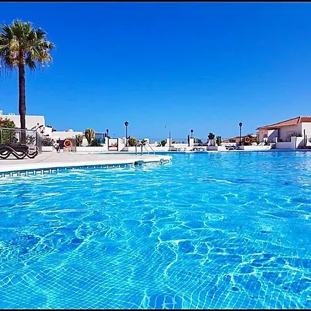 Lovely On Frontline Of Tenerife Beach! أذيخي